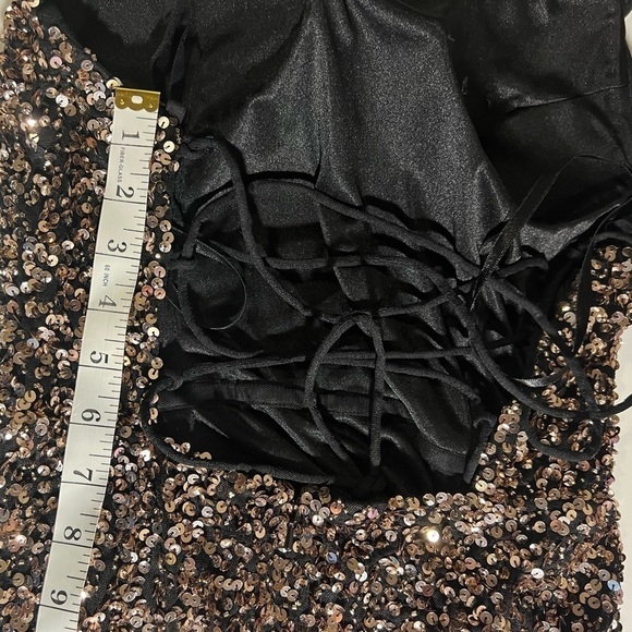 Ashley Lauren -Sequins Cocktail Dress- Euphoria/NYE DRESS - Picture 7 of 9